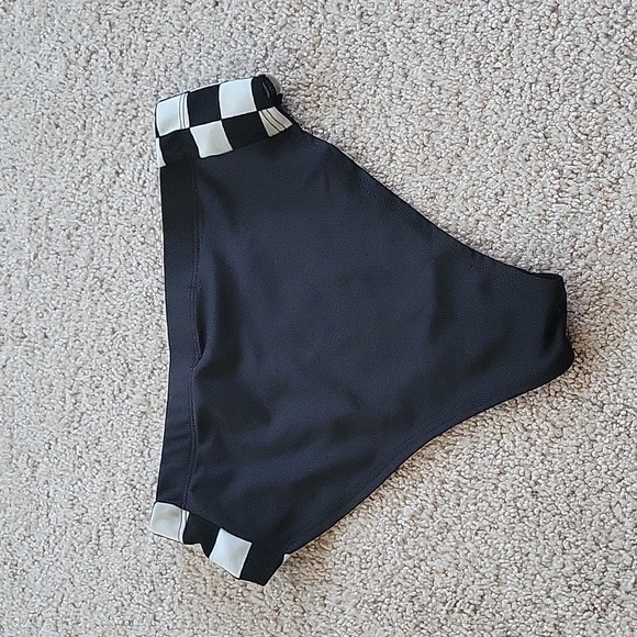 High-waisted checkered bottoms - Picture 2 of 4